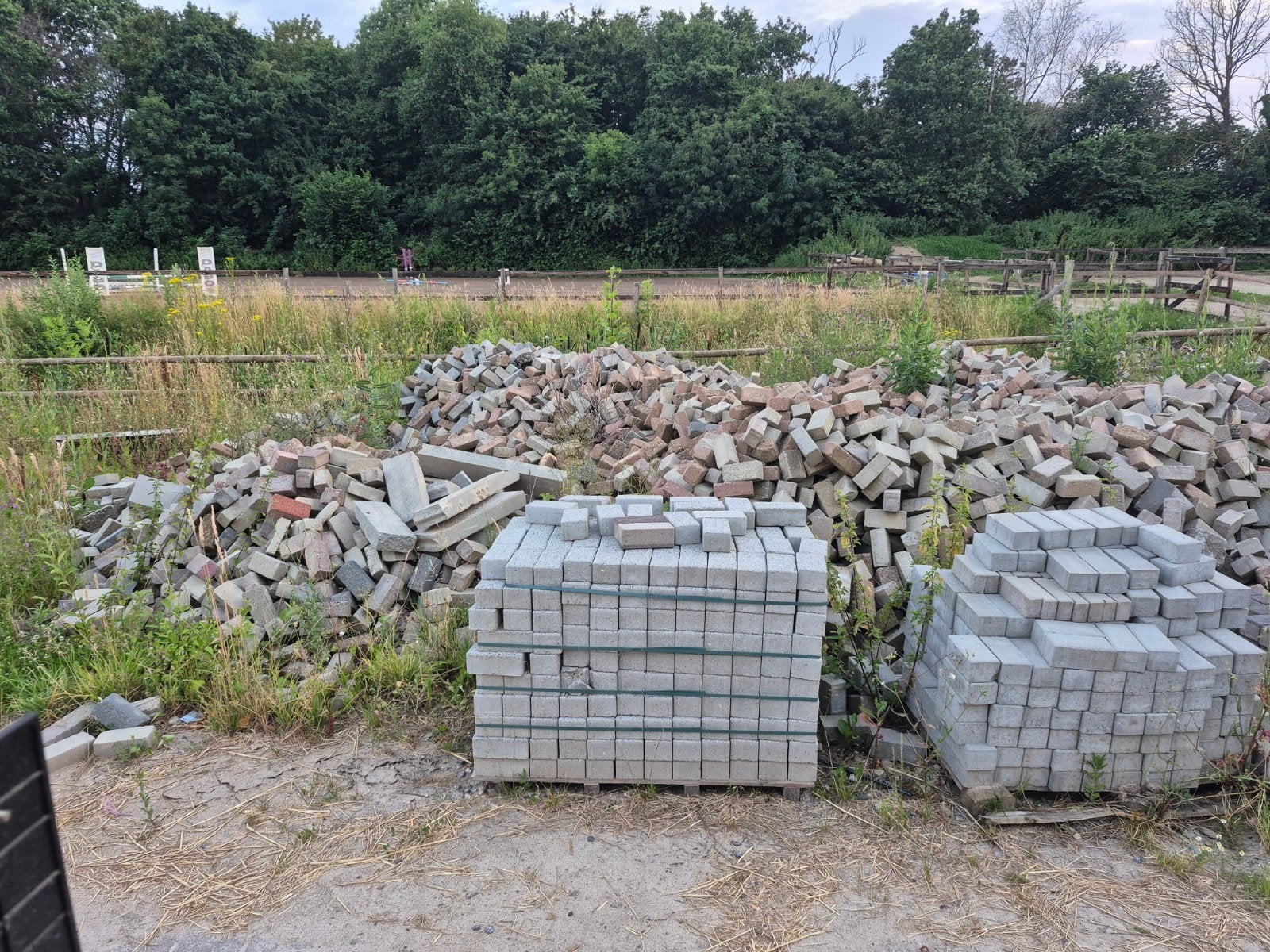 Gratis af te halen klinkers, Tuin en Terras, Ophalen, Gebruikt, Klinkers, 10 m² of meer