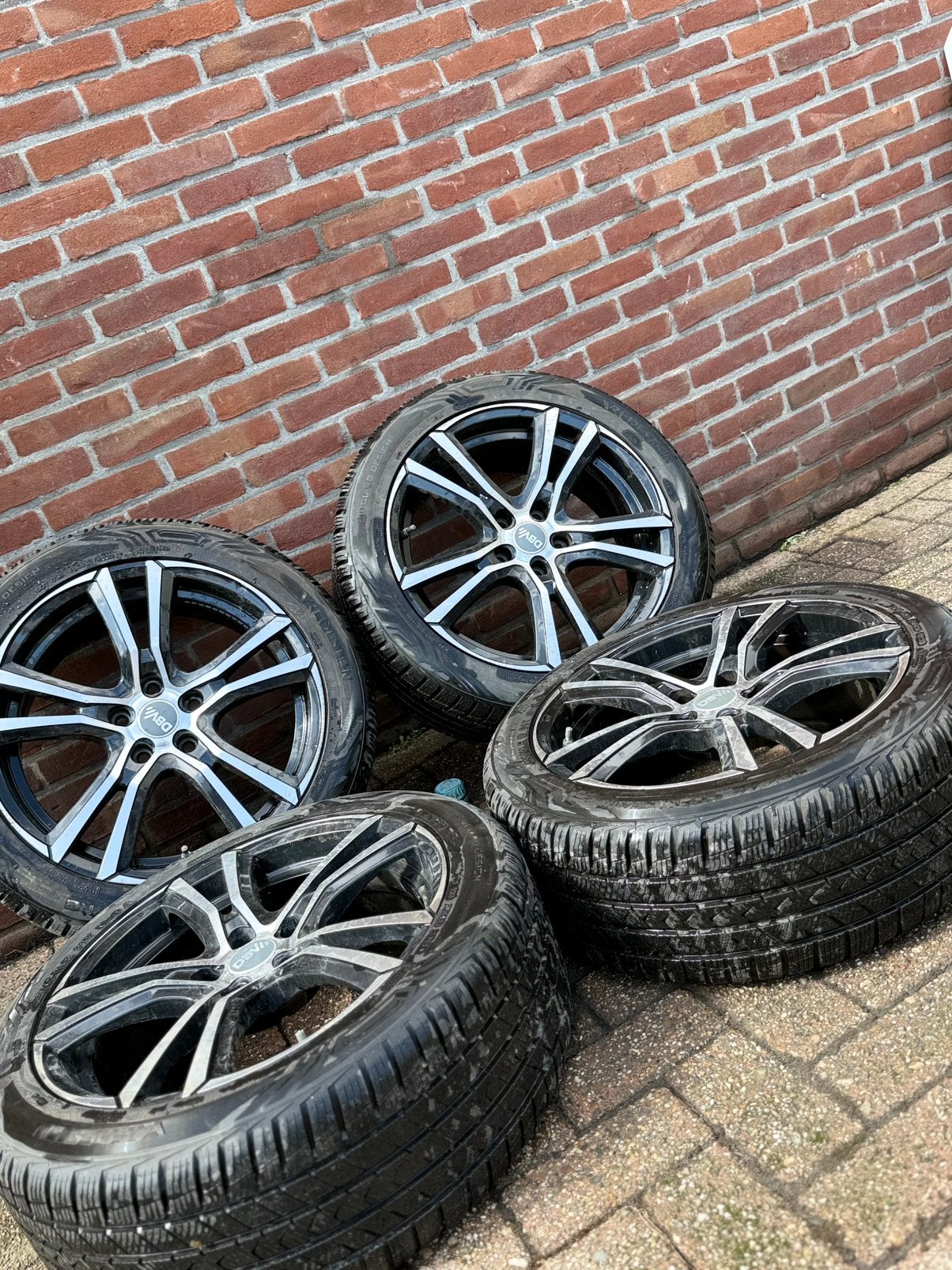 Nissan Qashqai 18 inch DBV velgen + banden 235/45 R18, Auto-onderdelen, Banden en Velgen, Ophalen, 18 inch, Gebruikt, Banden en Velgen