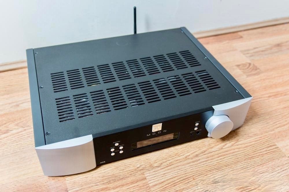 High End MOON ACE All-in 1 Amplifier Streamer DAC, Zo goed als nieuw, 120 watt of meer, Stereo, Ophalen
