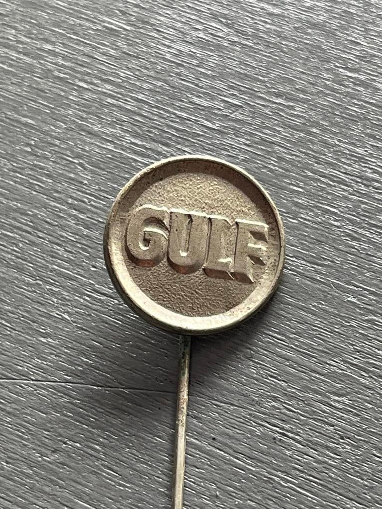 Vintage Gulf Speldje / Pin - Olie Maatschappij, Gebruikt, Ophalen of Verzenden, Speldje of Pin, Nvt