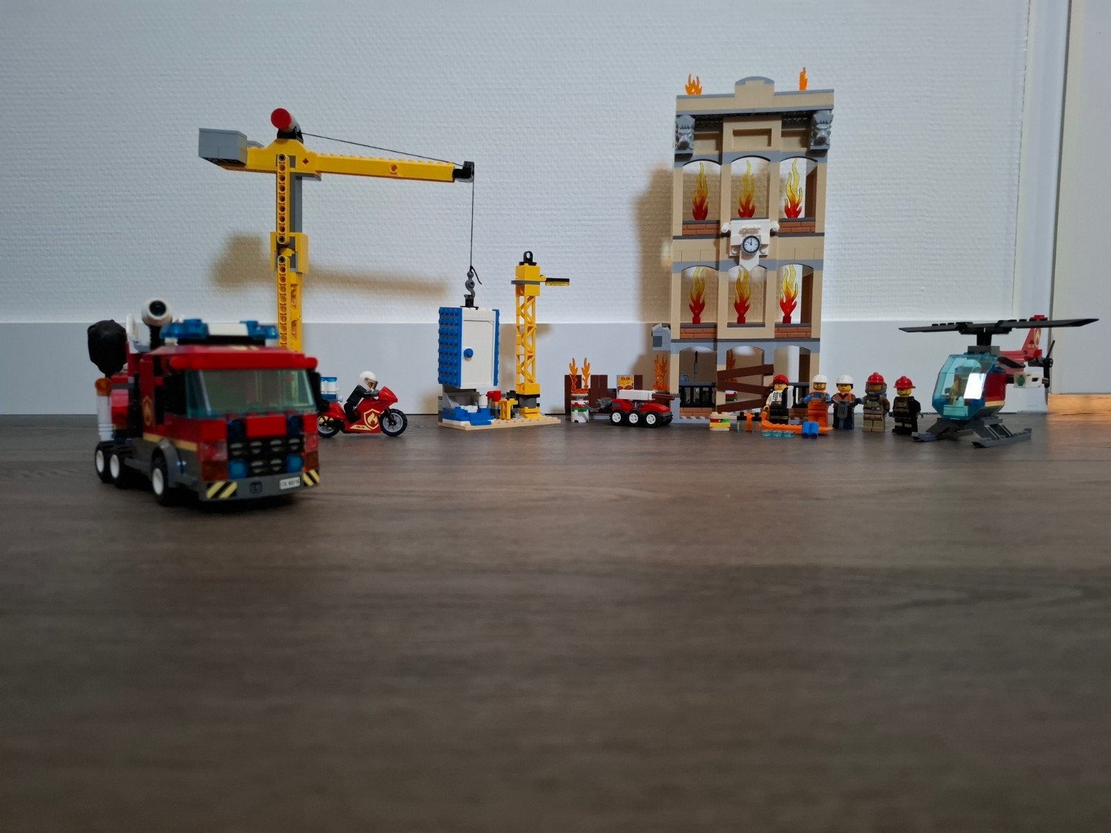 lego city brandweerkazerne 60216, Kinderen en Baby's, Speelgoed | Duplo en Lego, Lego, Ophalen of Verzenden, Complete set, Compleet
