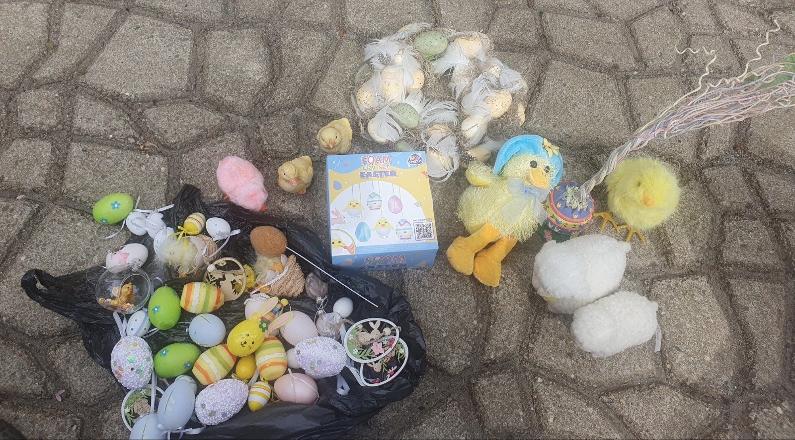 Te koop paas spullen pakket zie foto's, Ophalen