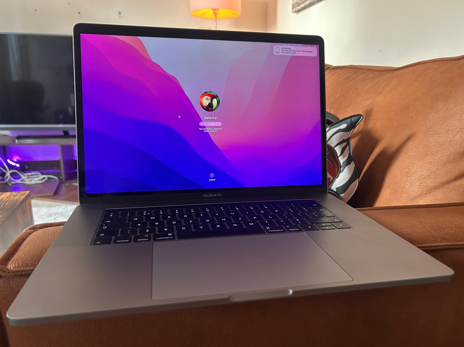 Macbook pro 2016 i7 16gb ram, 2 tot 3 Ghz, 15 inch, Zo goed als nieuw, Ophalen