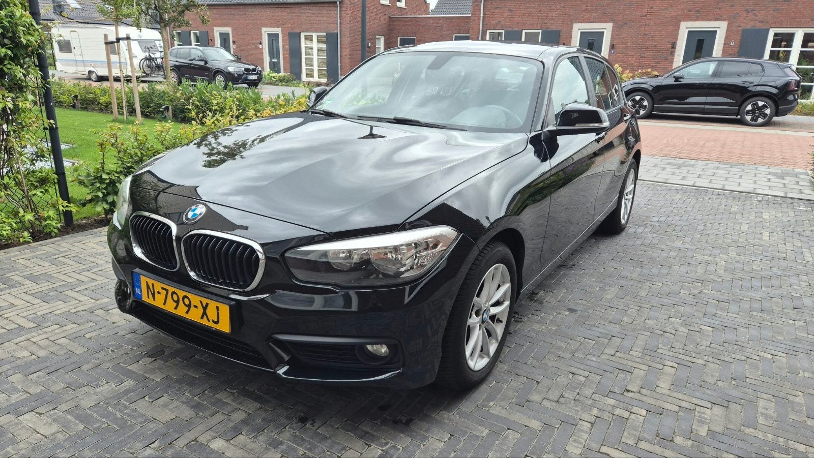 BMW 1-Serie 118i 136pk 2016 Zwart, Auto's, BMW, 1-Serie, 1280 kg, Zwart, Particulier