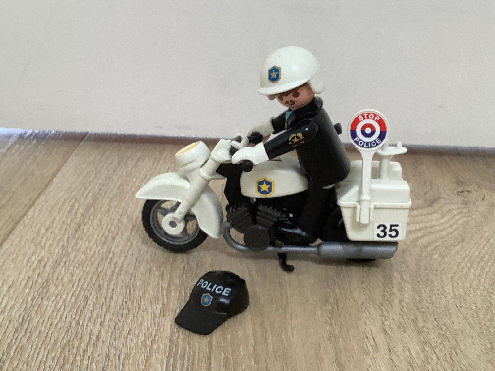 Playmobil Politiemotor met Agent en Accessoires, Kinderen en Baby's, Speelgoed | Playmobil, Ophalen of Verzenden, Gebruikt