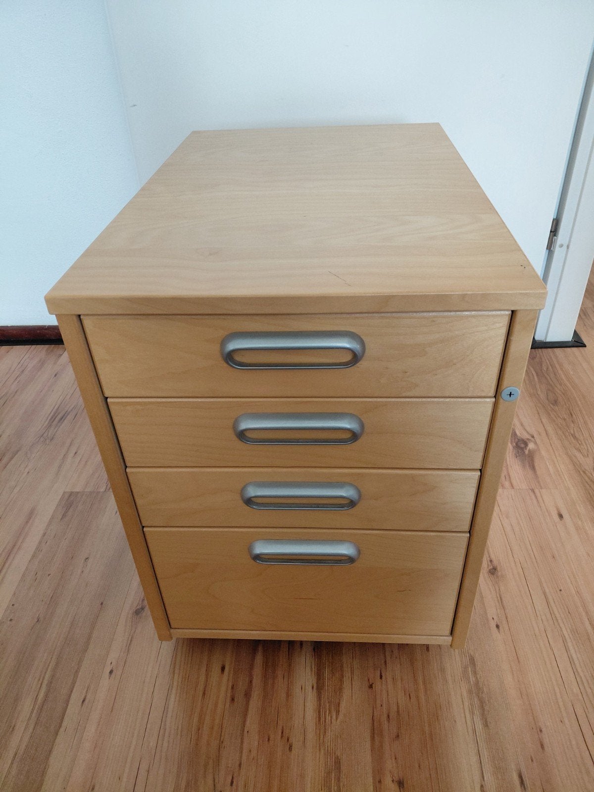 Houten ladeblok met 4 laden (  Ikea Signum )op wielen., Minder dan 50 cm, Gebruikt, Modern, functioneel, 3 of 4 laden