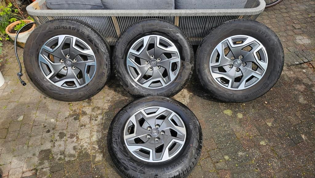 4x originele Hyundai velgen + Continental banden 235/65 R17, Ophalen, Hyundai