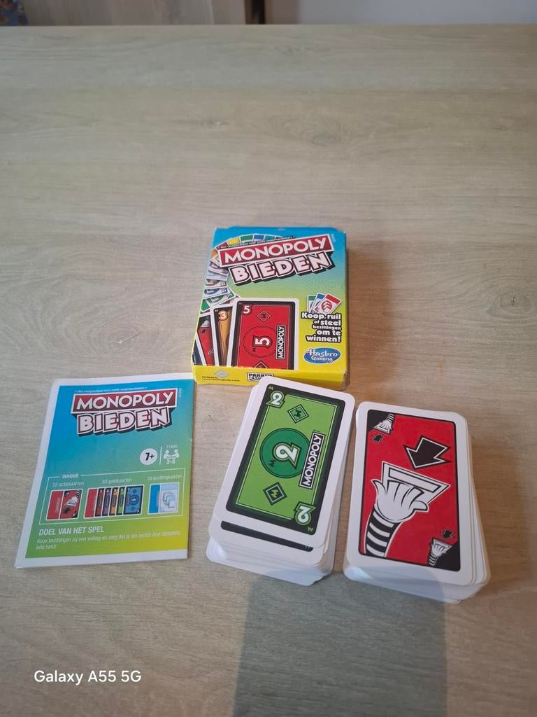 Monopoly Bieden Kaartspel - Zo goed als nieuw, Ophalen of Verzenden, Zo goed als nieuw, Hasbro European Services, 4 The Square, Stockley Park, Uxbridge, Middlesex, UB11 1ET, UK