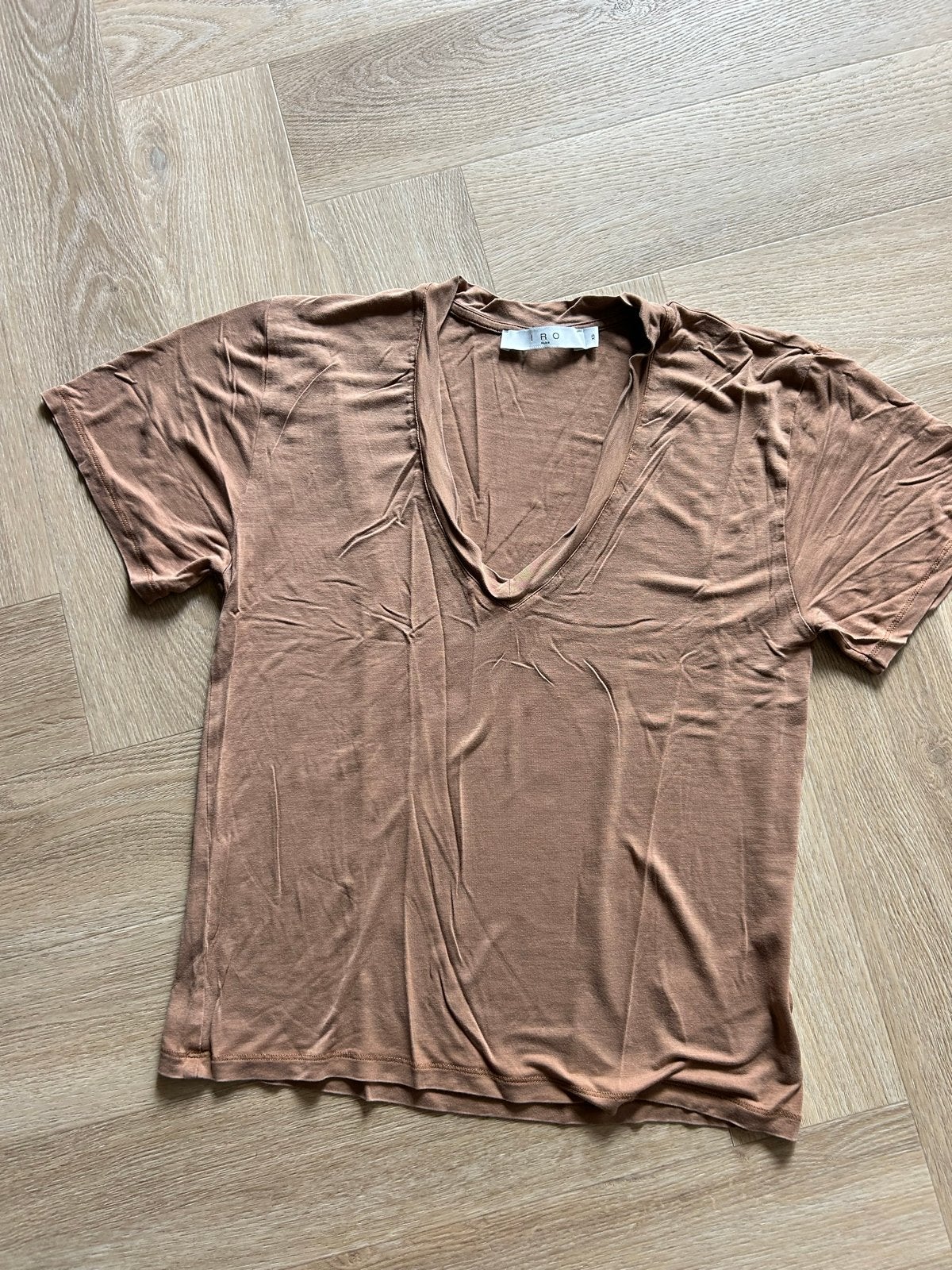 Iro T-shirt met V-hals - Maat XS, Verzenden, Beige, Korte mouw, Maat 34 (XS) of kleiner
