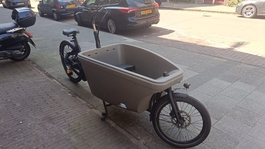 Bakfiets Dolly, Fietsen en Brommers, Fietsen | Bakfietsen, Gebruikt, Fietsfabriek, 3 kinderen, Elektrisch, Schijfrem, Ophalen