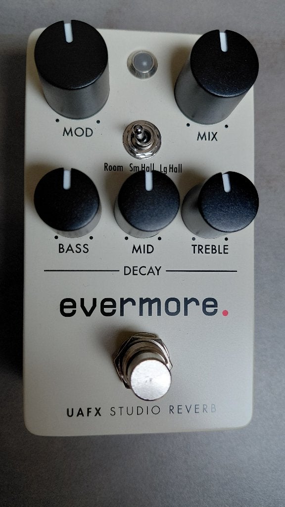 Evermore van Universal Audio in absolute nieuwstaat met doos, Muziek en Instrumenten, Ophalen of Verzenden, Zo goed als nieuw