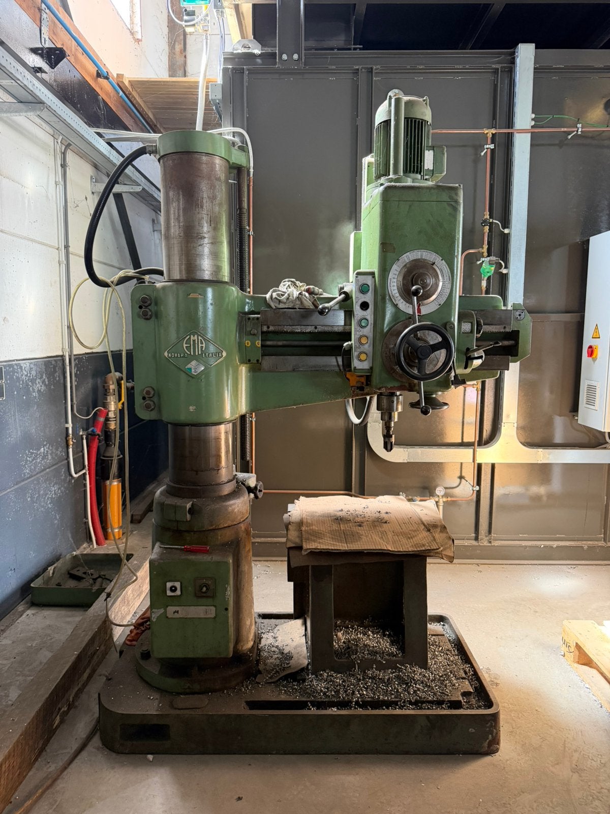 Industriële EMA Radiaalboormachine 380V, Ophalen, Gebruikt, Kolomboormachine