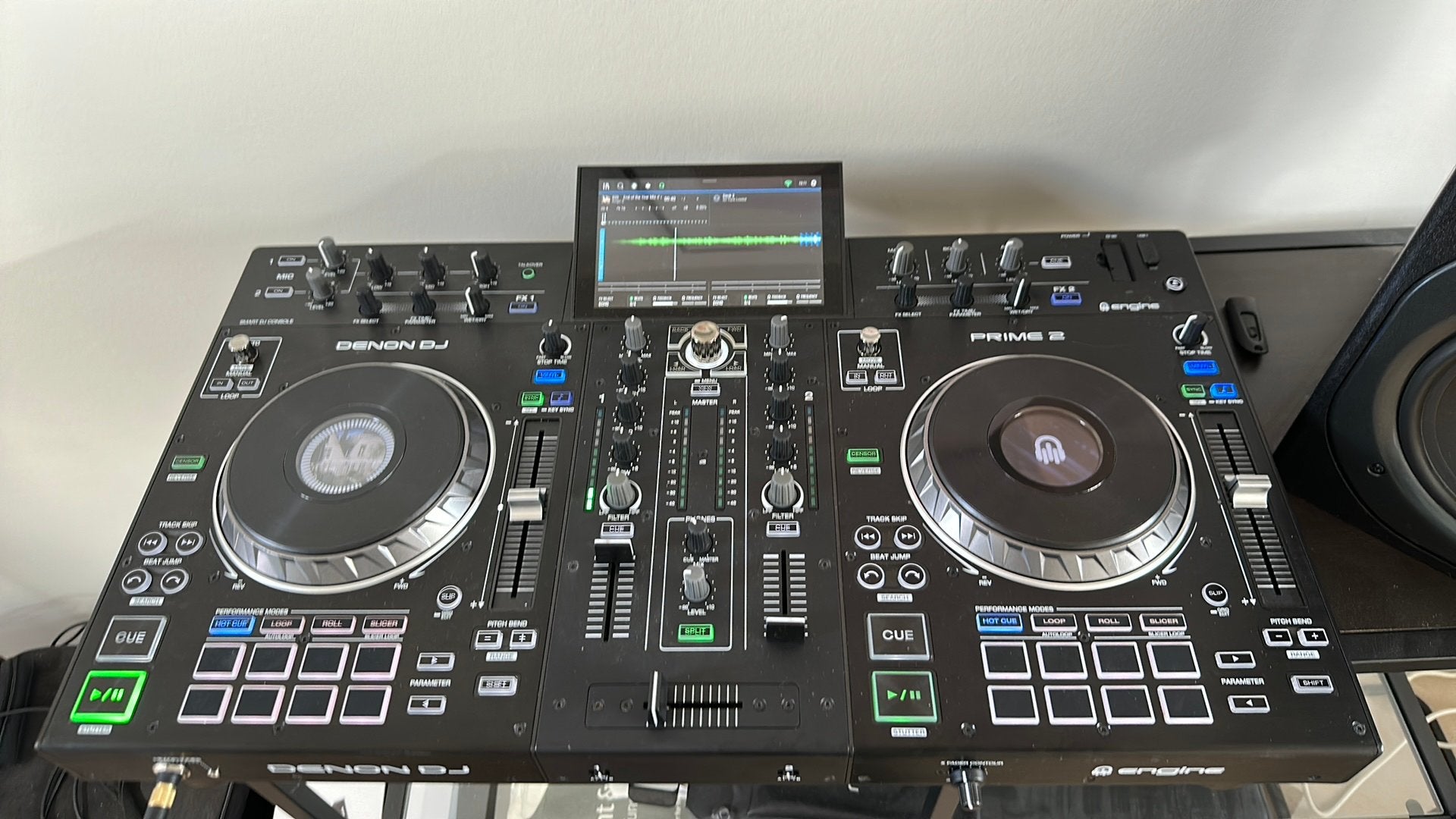Denon DJ Prime 2 – zeer nette staat, met stofkap en UDG-tas, Muziek en Instrumenten, Dj-sets en Draaitafels, Ophalen, Gebruikt
