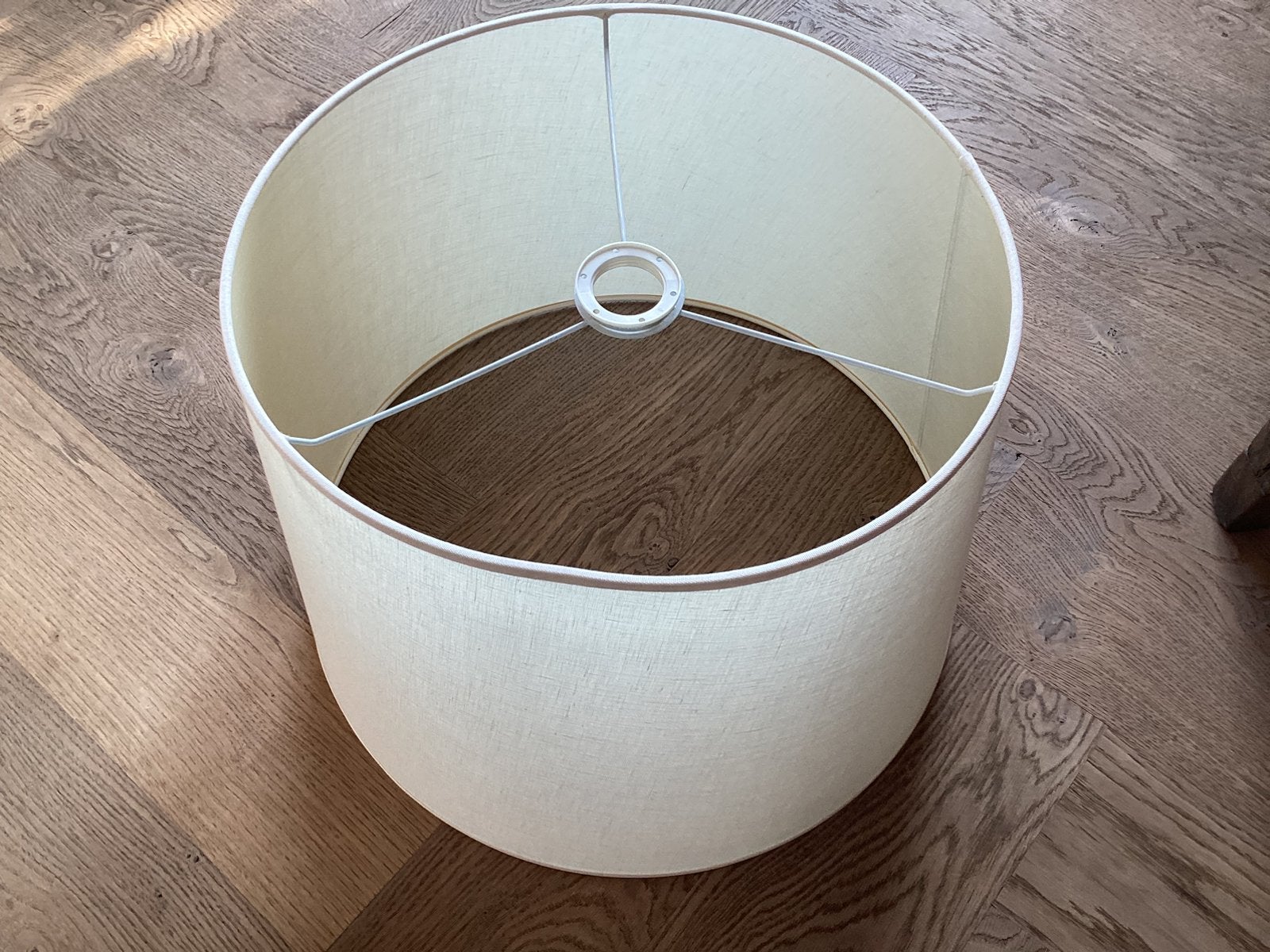 Mooie crèmekleurige lampenkap, Huis en Inrichting, Ophalen, Rond, Zo goed als nieuw, 50 cm