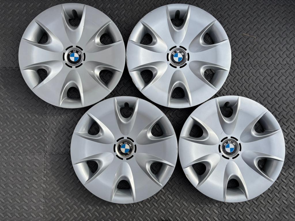 Set originele BMW 1 Serie em 3 Serie wieldoppen 16 inch, Ophalen of Verzenden, Gebruikt