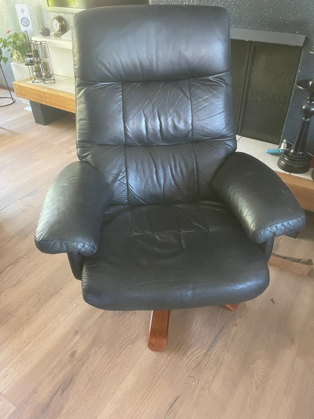 Mooie draai stoel zwart leder, Ophalen, Gebruikt, Minder dan 75 cm, Leer