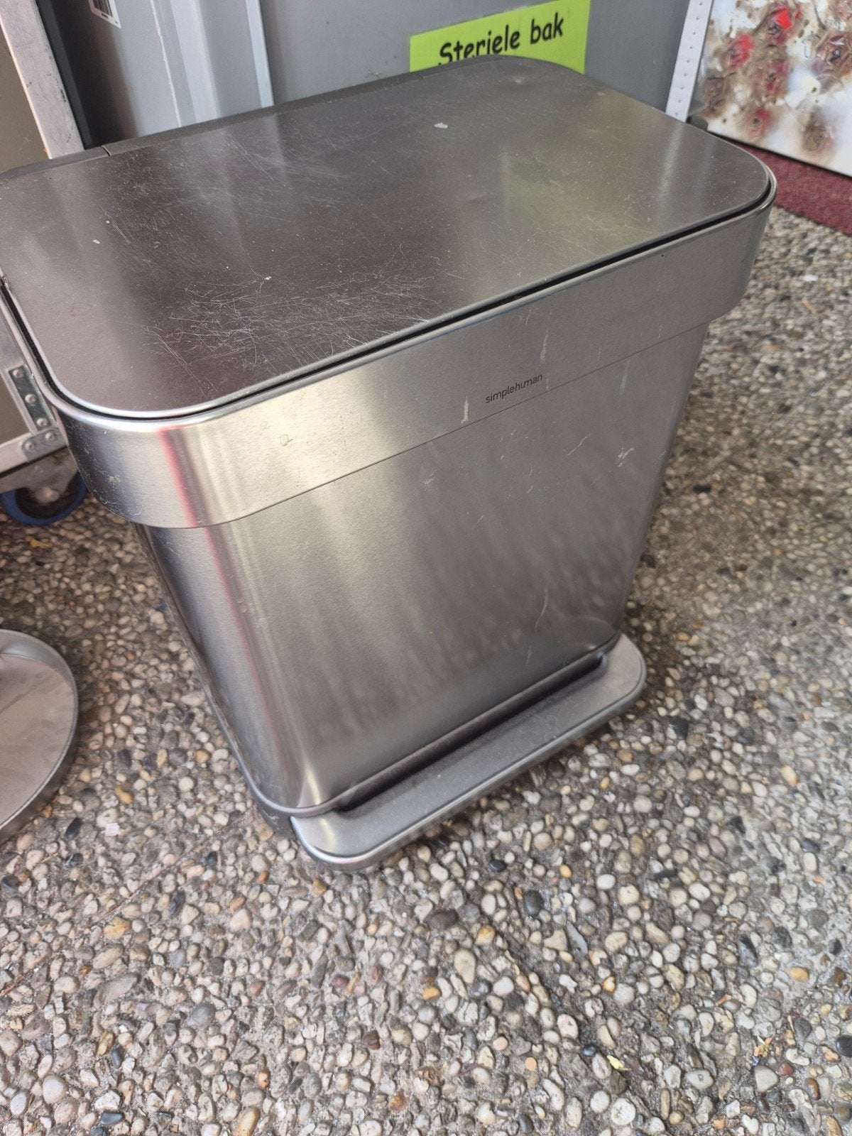 Simplehuman prullenbak, RVS, met pedaal, Huis en Inrichting, Gebruikt, Met pedaal, 40 liter of meer, Ophalen of Verzenden
