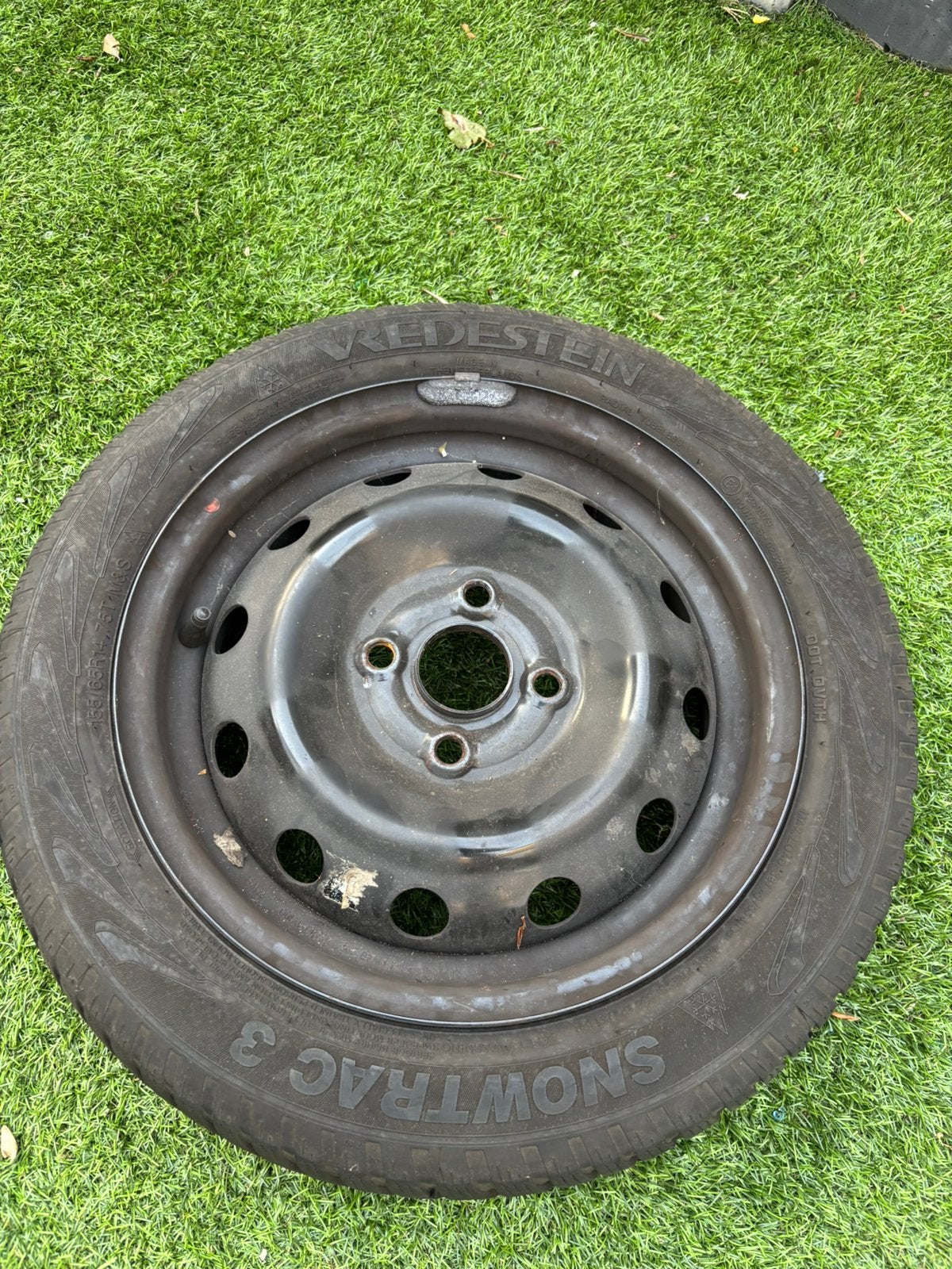 Set Vredestein snowtracs 155/66 r14 winterbanden op velg 7mm, Ophalen, Zo goed als nieuw