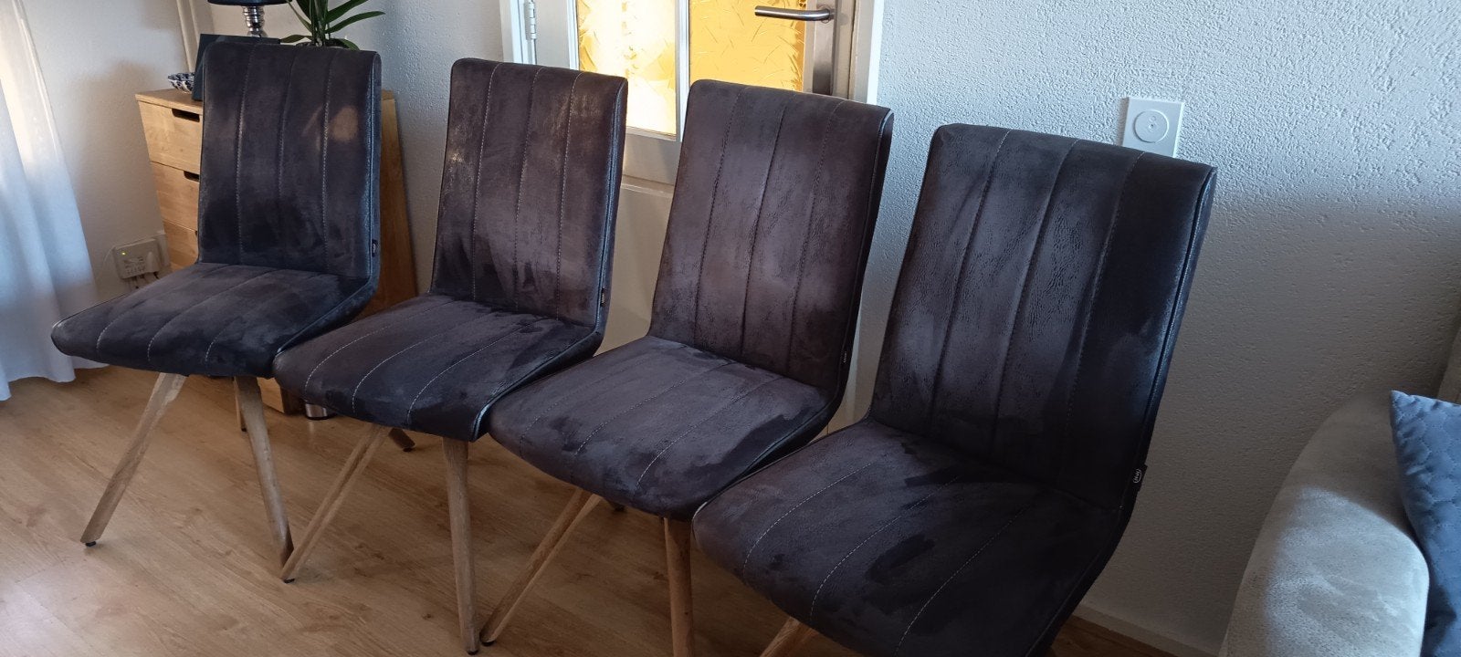Henders en Hazel eetkamerstoelen.€100 vaste prijs., Ophalen, Gebruikt, Hout, Vier