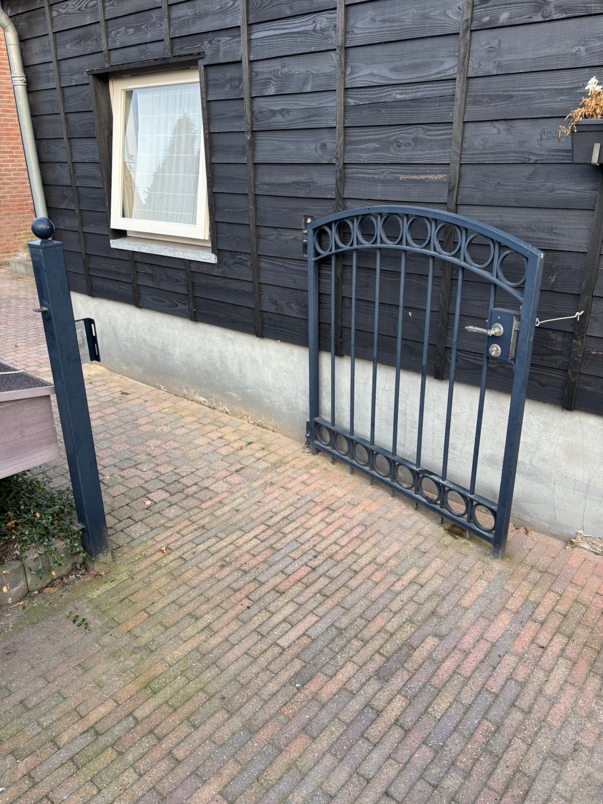 Hekwerk met looppoort, Ophalen, Gebruikt, IJzer