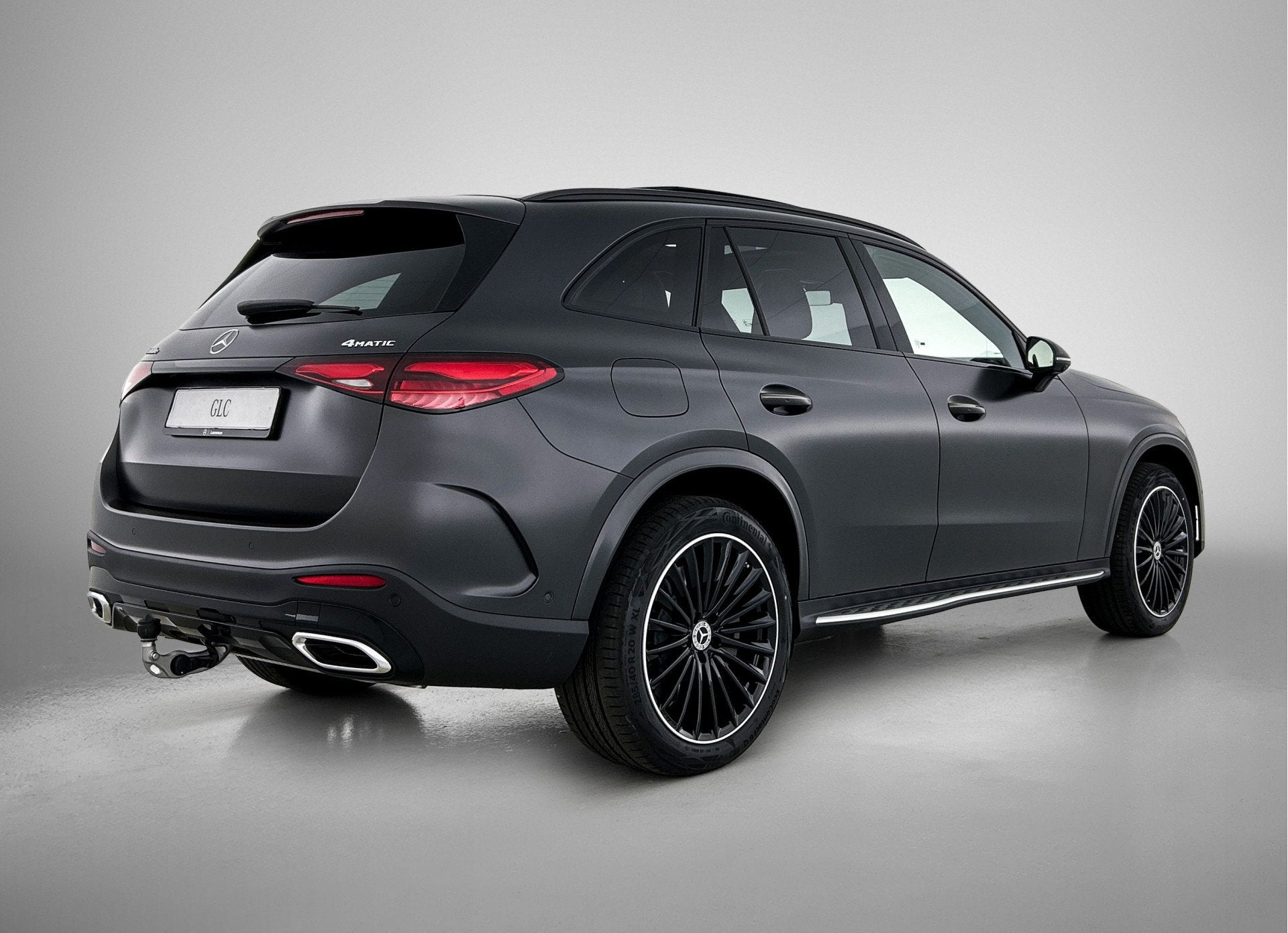 Mercedes-Benz GLC 300e 4MATIC Business Solution AMG | Premiu, Auto's, Automaat, Zwart, 2255 kg, Plug-in hybride