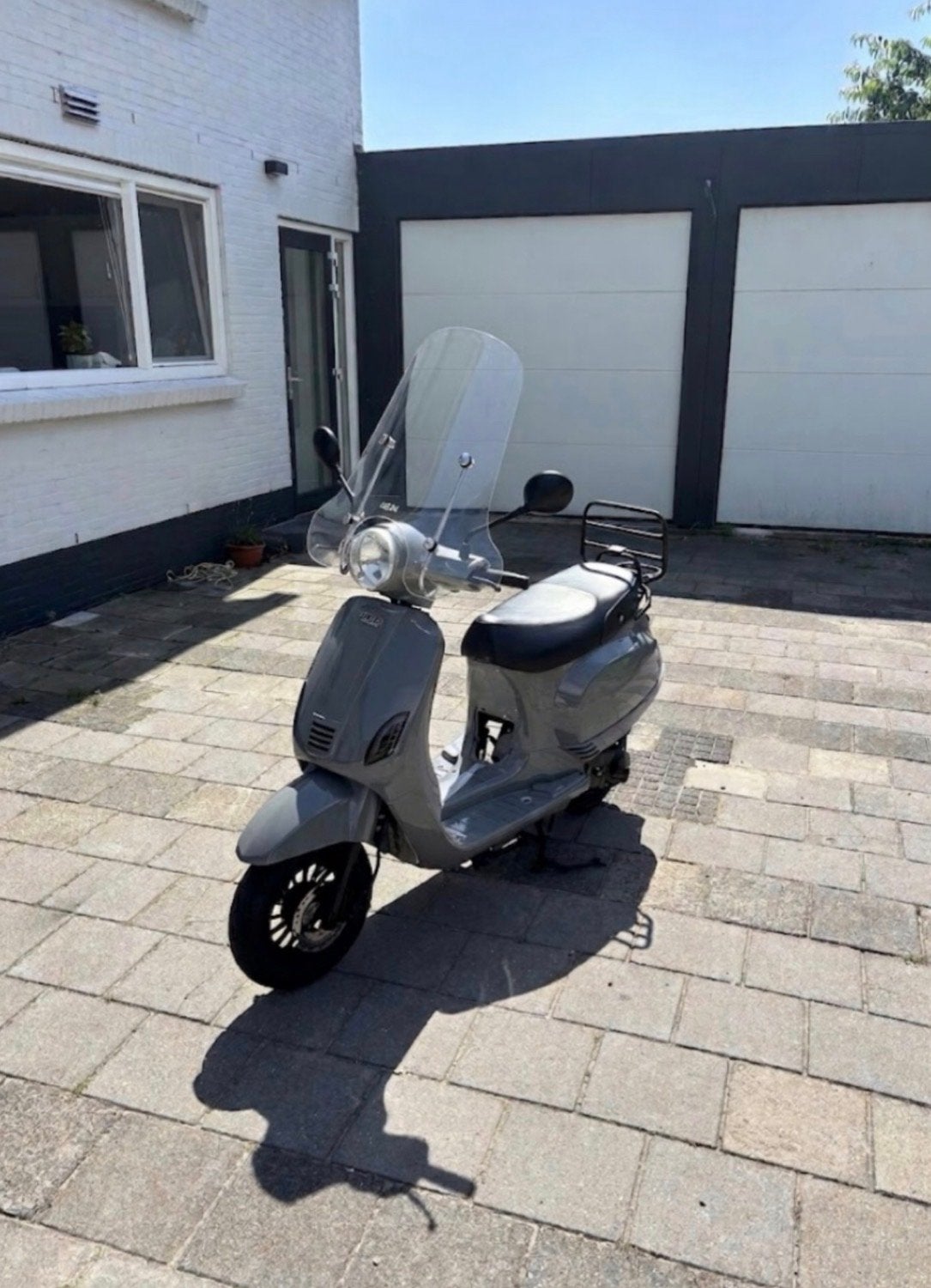 AGM VX50 Scooter 2026 54 km/h, Fietsen en Brommers, Snorfietsen en Snorscooters, Ophalen of Verzenden, Gebruikt, Benzine, Overige merken