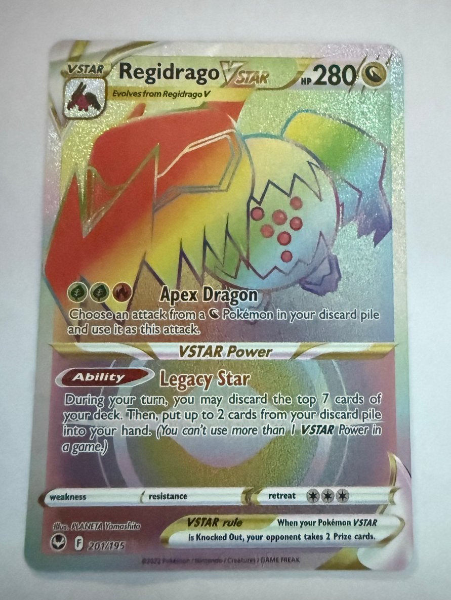 Regidrago VSTAR Rainbow - Silver Tempest - Pokémon Kaart, Ophalen of Verzenden, Nieuw, Losse kaart, Foil