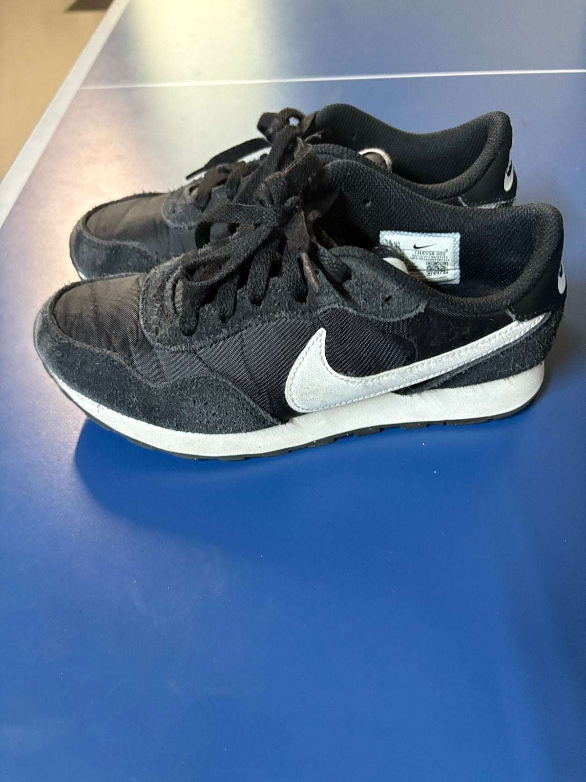 Nike sneakers zwart - Maat 36, Ophalen, Gebruikt, Jongen of Meisje, Sportschoenen