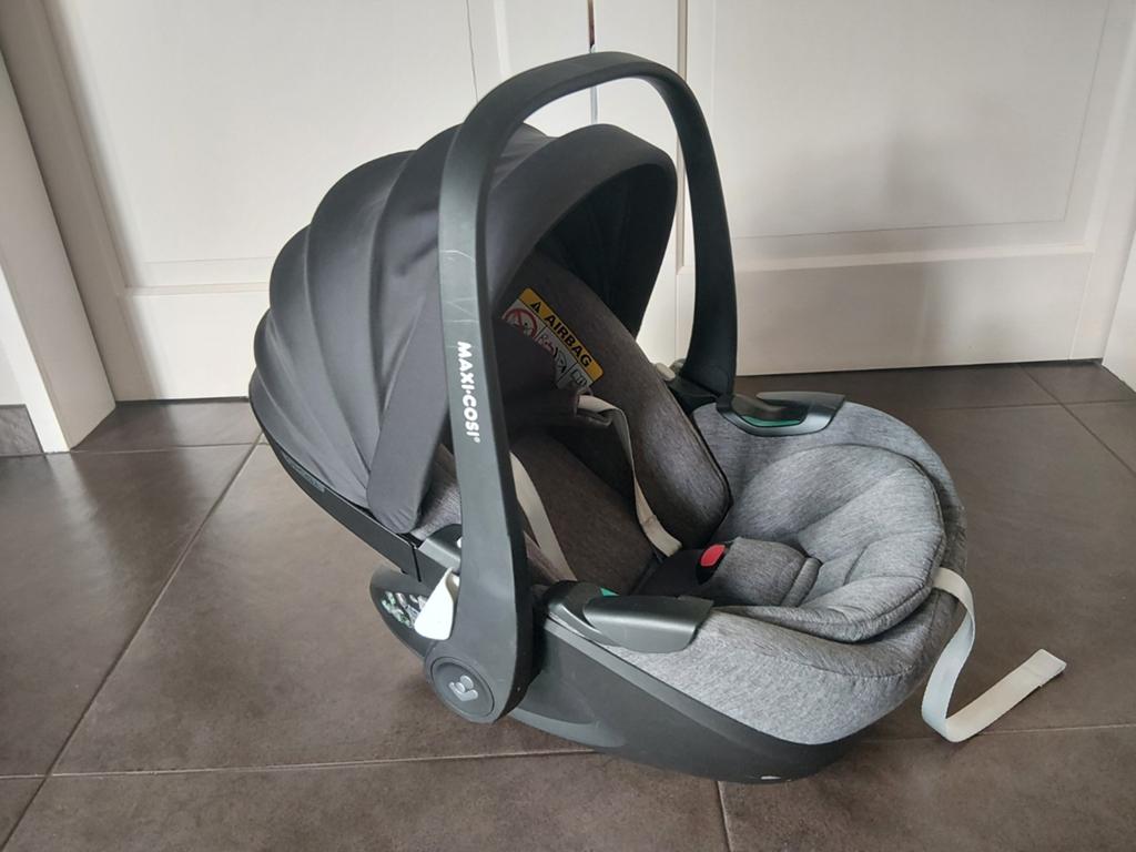 Maxi-Cosi Pebble 360 Pro autostoel, Ophalen of Verzenden, Zo goed als nieuw, Isofix, 0 t/m 13 kg