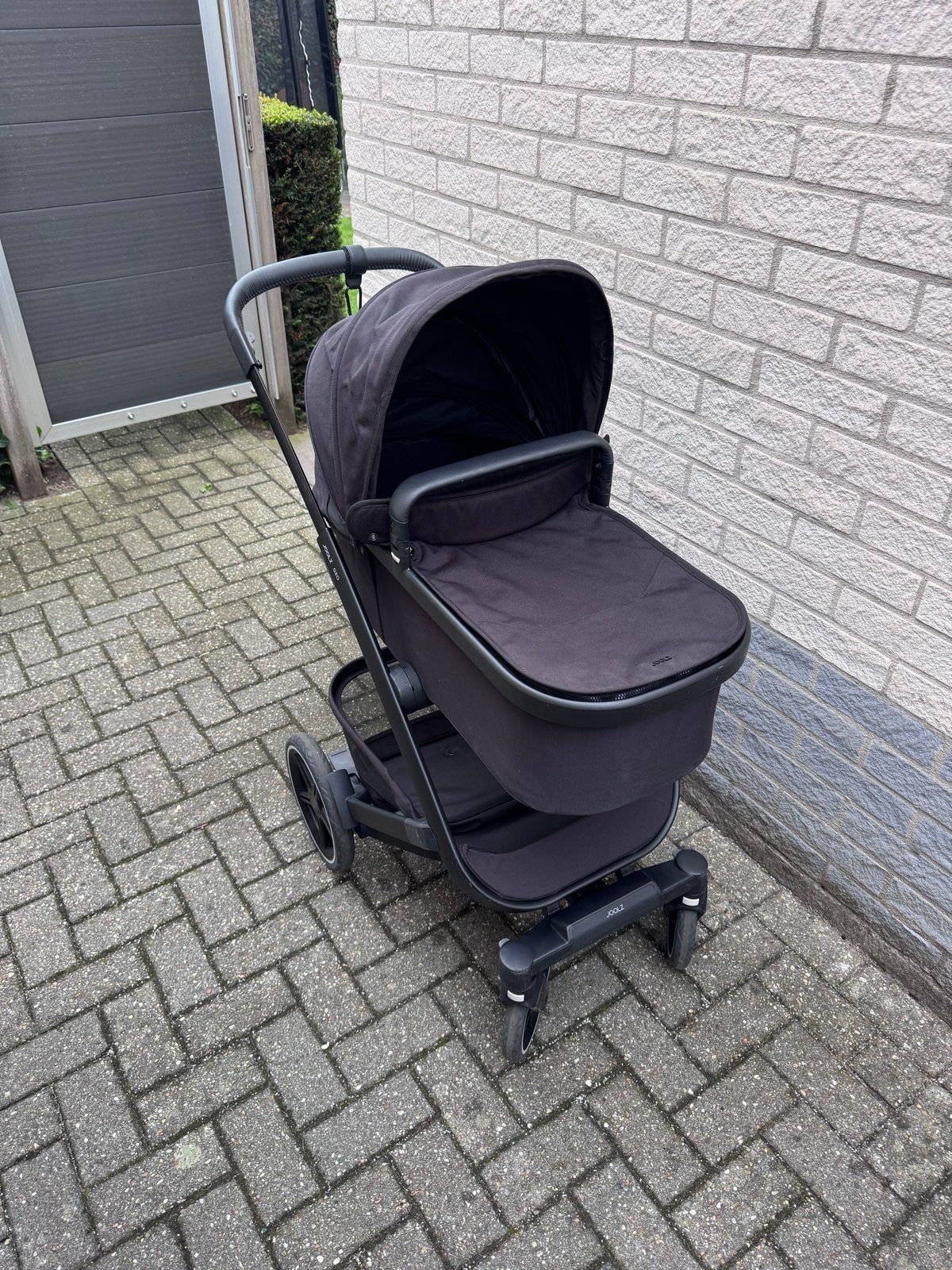 Joolz Geo 3 Brilliant Black kinderwagen huisdier en rookvrij, Zo goed als nieuw, Combiwagen, Met reiswieg, Ophalen