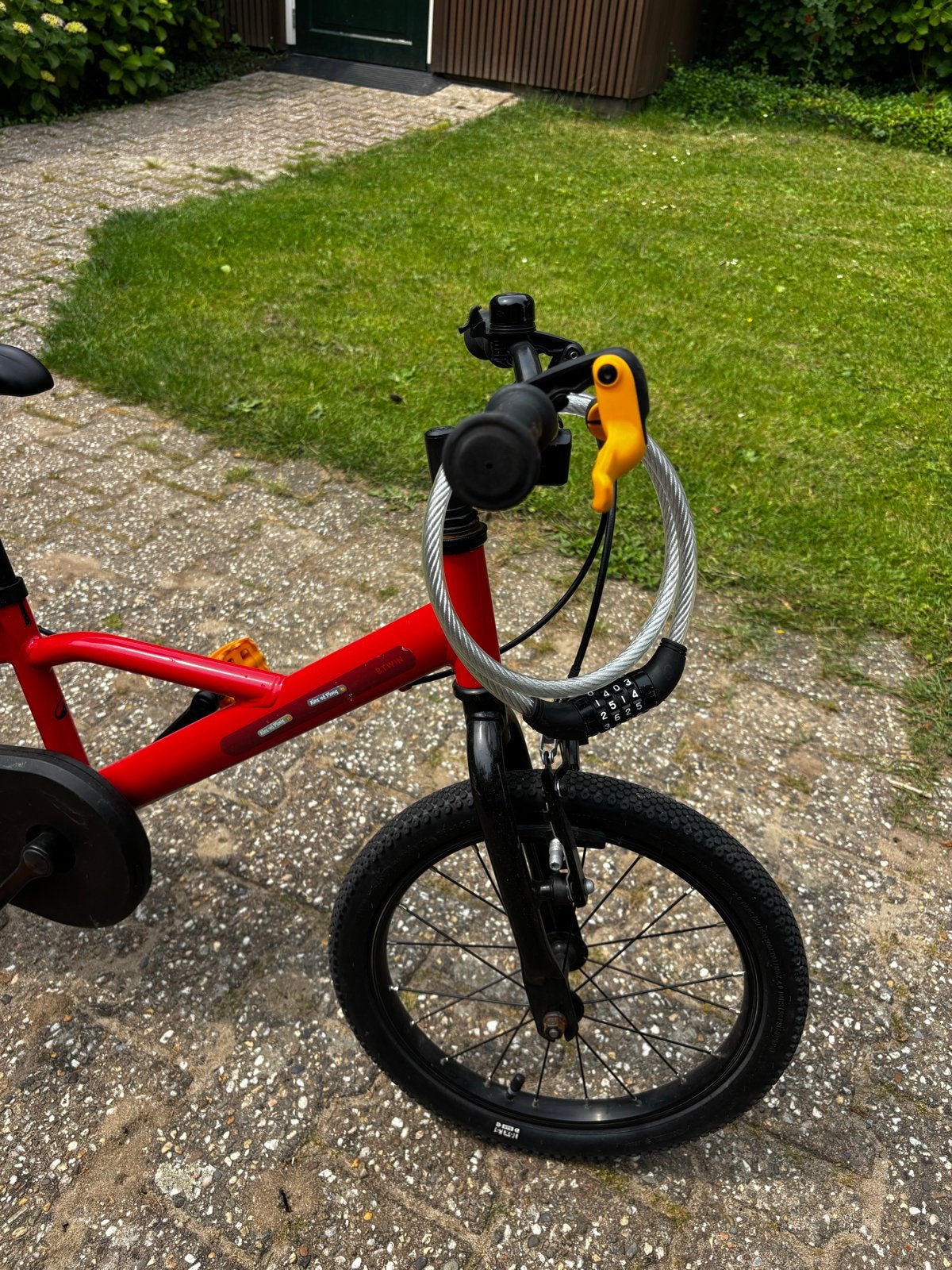 Btwin Kinderfiets Rood 16 Inch (4-6 Jaar), Ophalen, Gebruikt, Velgrem, 16 tot 20 inch