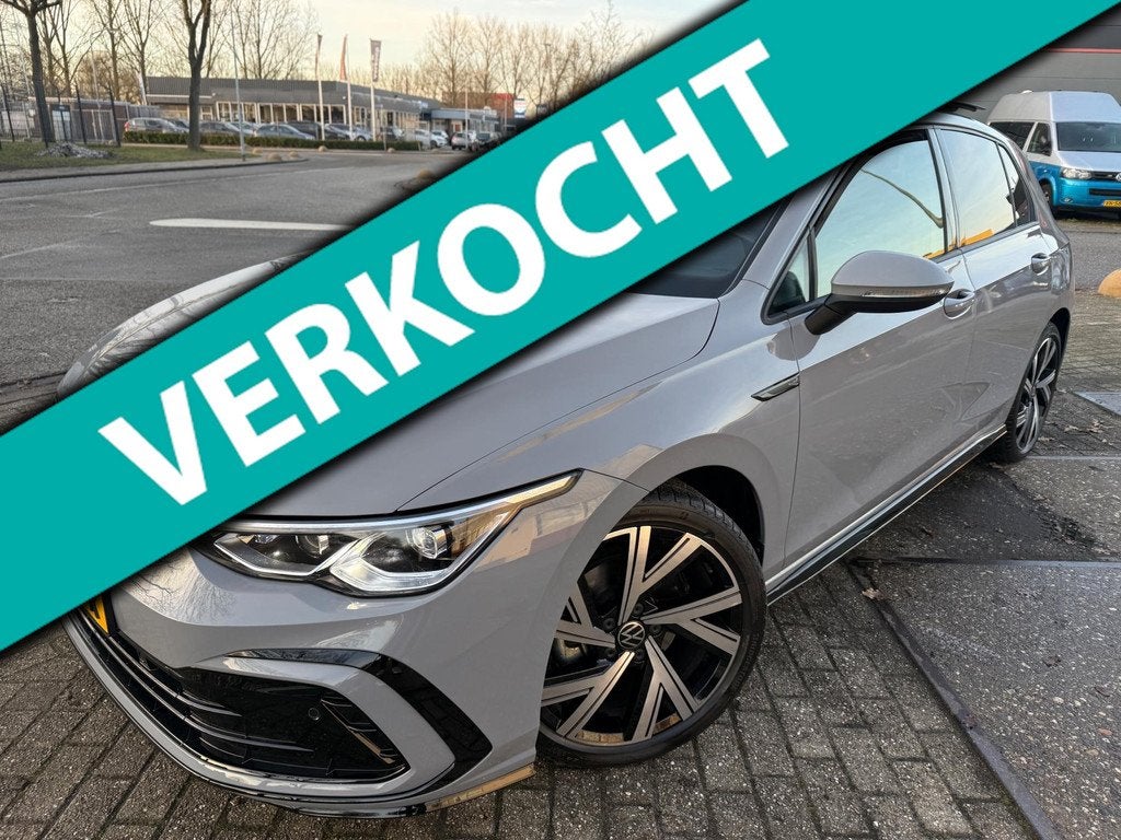 Volkswagen GOLF 1.5 eTSI 2024 FACE-LIFT R-LINE DSG PANO ACC, Auto's, Volkswagen, 4 cilinders, Met garantie (alle), Bedrijf, Automatische klimaatregeling