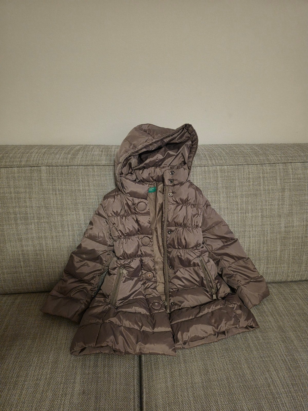 Gratis Benetton jas (mt 104-110) en broek (mt 110) - gratis, Kinderen en Baby's, Ophalen, Gebruikt, Meisje, Setje