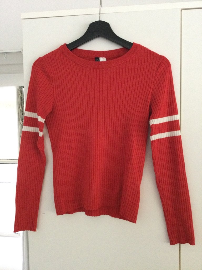 Prachtige rode trui, maat S, Ophalen of Verzenden, Zo goed als nieuw, Maat 36 (S), Rood