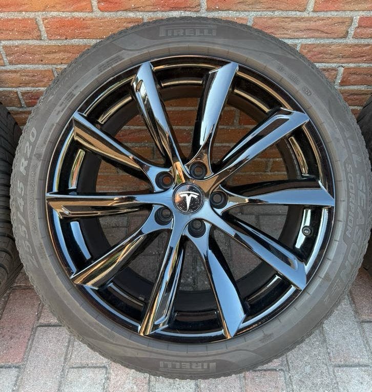 ✅ 20” Tesla Model X Velgen + TPMS + Banden All season R20, Auto-onderdelen, Ophalen, Gebruikt, 255 mm, Banden en Velgen