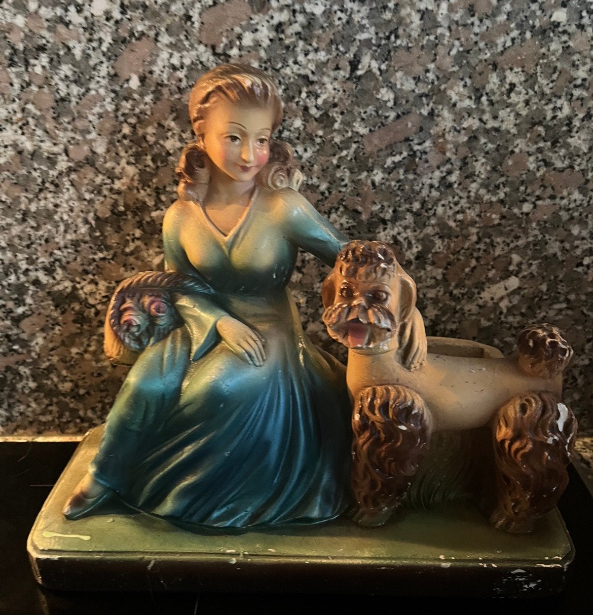 Arnova oud beeld meisje met poedel, Ophalen of Verzenden, Gebruikt, Mens