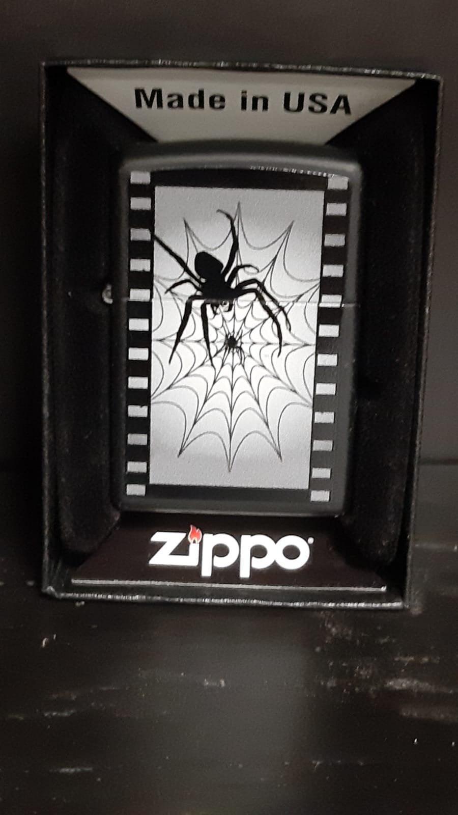 Zippo aansteker met spinnenweb en spin design, Ophalen of Verzenden, Nieuw, Aansteker