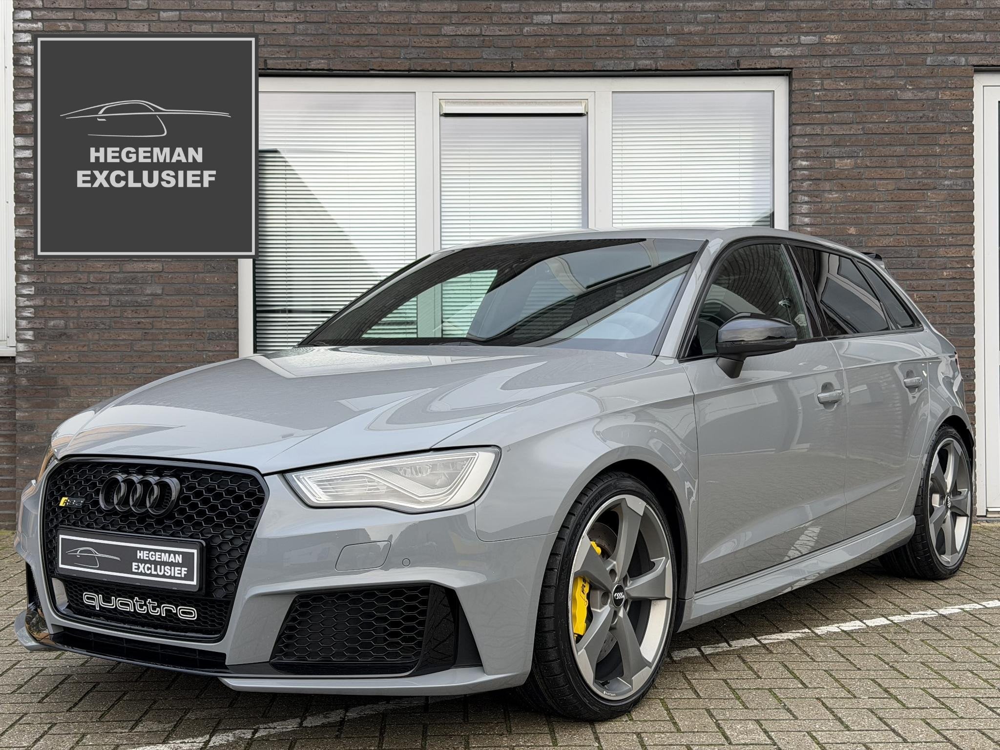 Audi RS3 Sportback 2.5 TFSI RS 3 quattro Pro Line Plus | MIL, Auto's, Automaat, Gebruikt, RS3, Leder en Stof