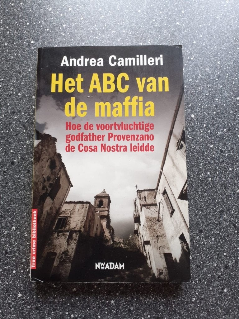 Het ABC van de maffia, Ophalen of Verzenden, Zo goed als nieuw
