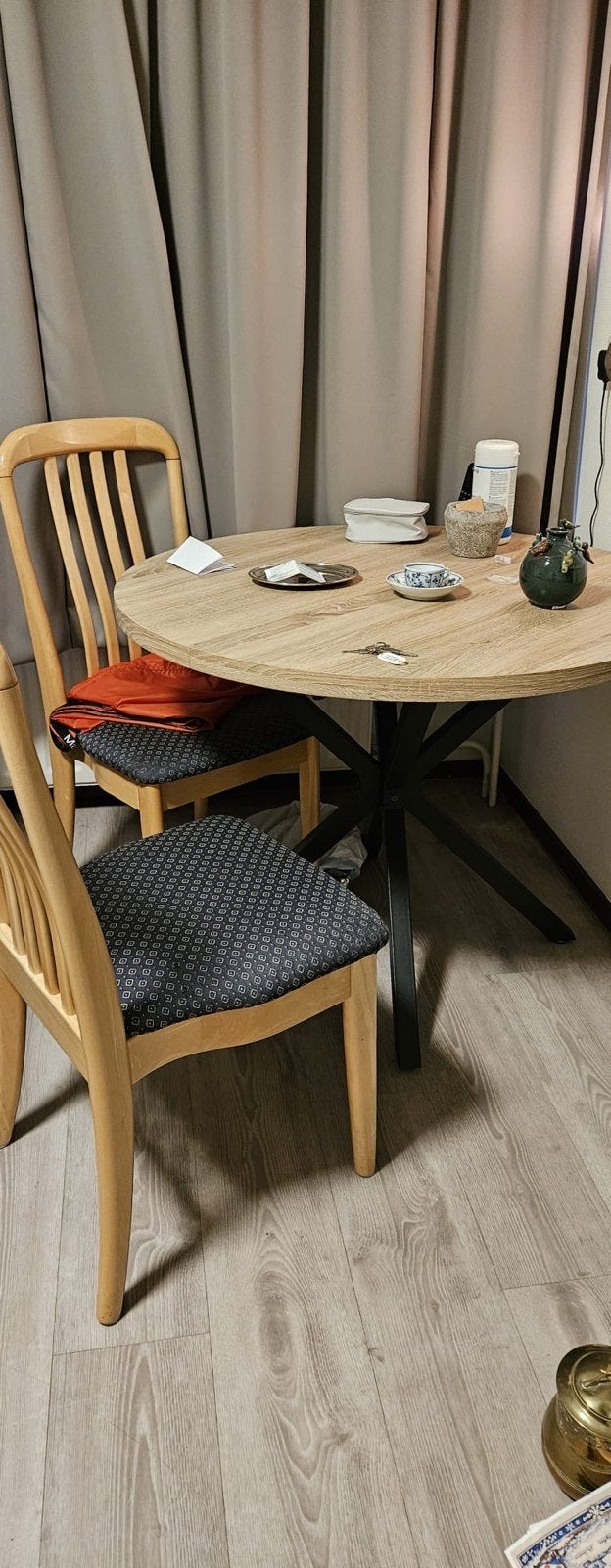 Mooie ronde tafel, zo goed als nieuw, Ophalen, Zo goed als nieuw, Rond, Overige houtsoorten