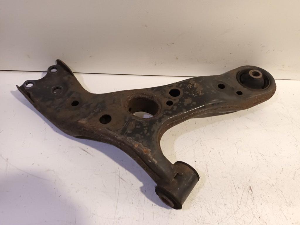 Draagarm links voor Toyota Auris, Onderdelen@venauto.nl, Van der Ven Autorecycling B.V., Gebruikt, Ettenseweg 76, 4706 PB Roosendaal, The Netherlands