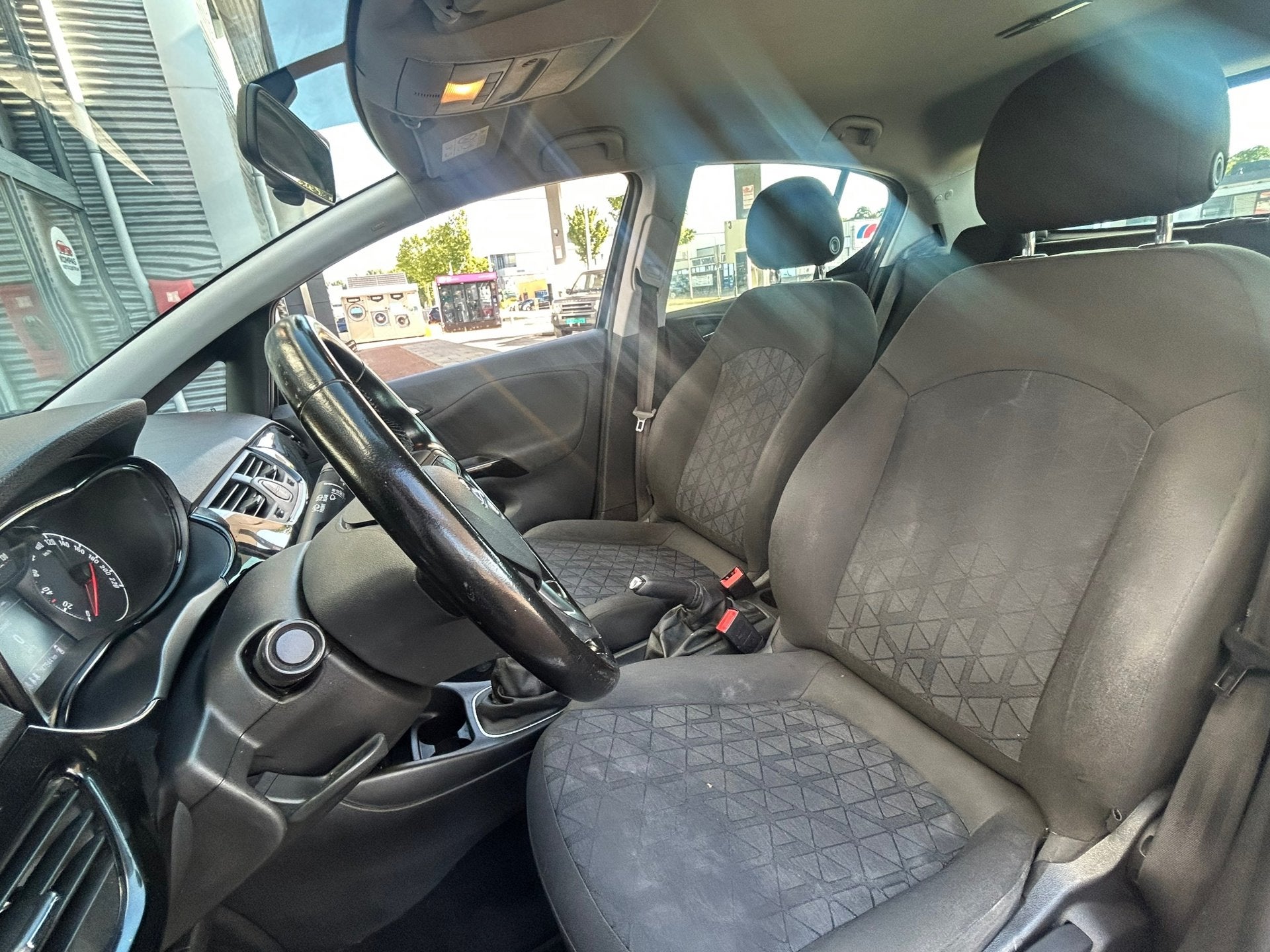 Foto 18 van Opel Corsa 1.2 Black Edition |Apple Carplay|Airco|1EIG|Cruis