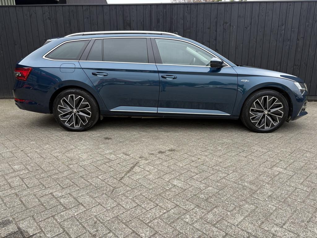 Skoda Superb 1.4 TSI iV Sportline Business Laurin & Klement, Auto's, Skoda, Gebruikt, Zwart, 4 cilinders, Blauw