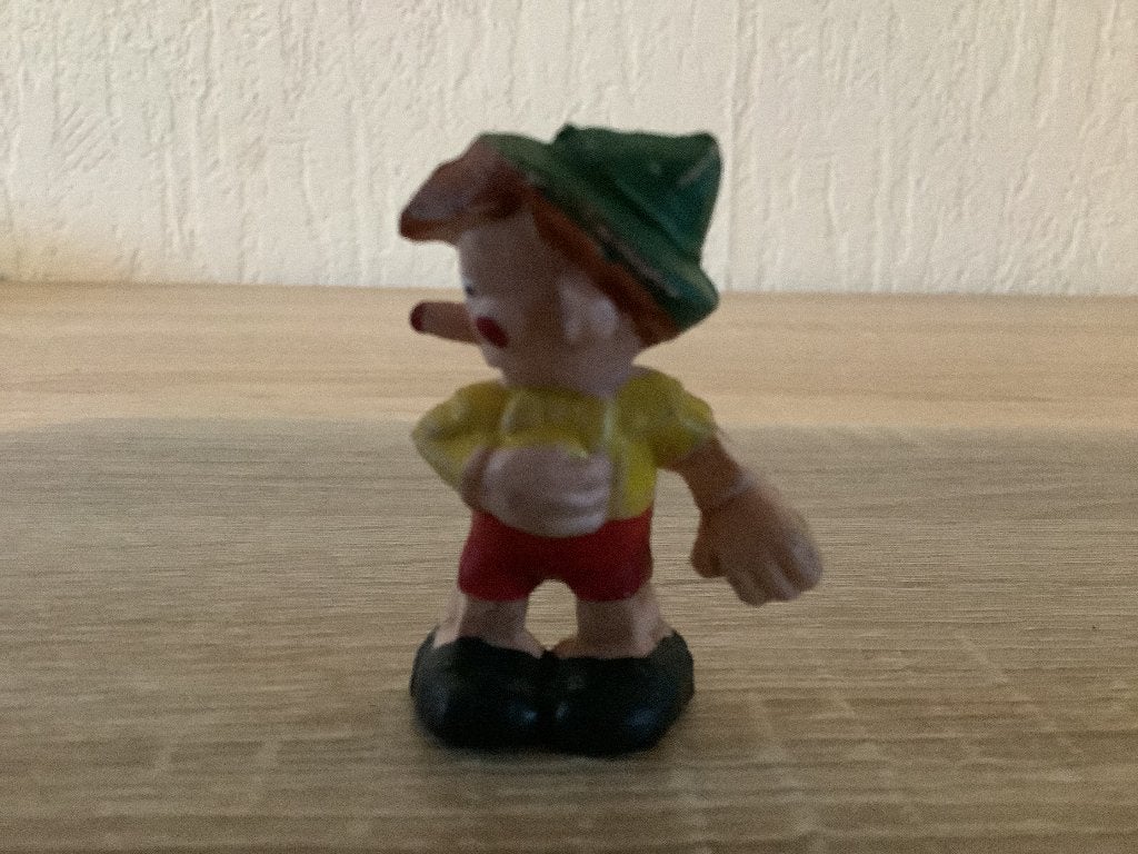 Oud Pinokkio figuur 4,5 cm hoog 2,50 euro, Ophalen of Verzenden, Gebruikt