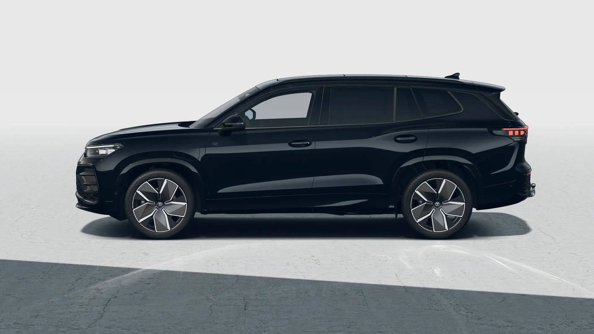 Volkswagen Tayron, Auto's, Parkeersensor, 1800 kg, 4 cilinders, 135 min