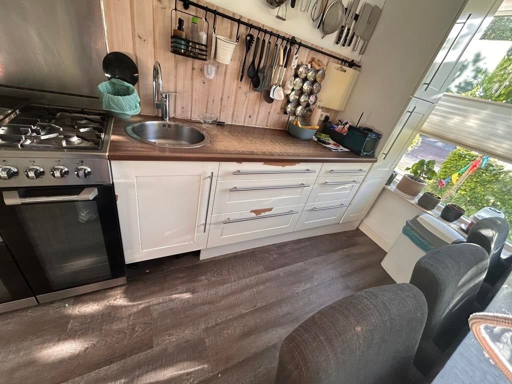 IKEA keuken wit (zonder apparatuur) gratis afhalen, Huis en Inrichting, Keuken | Complete keukens, Gebruikt, Hoekkeuken, Wit, Hout