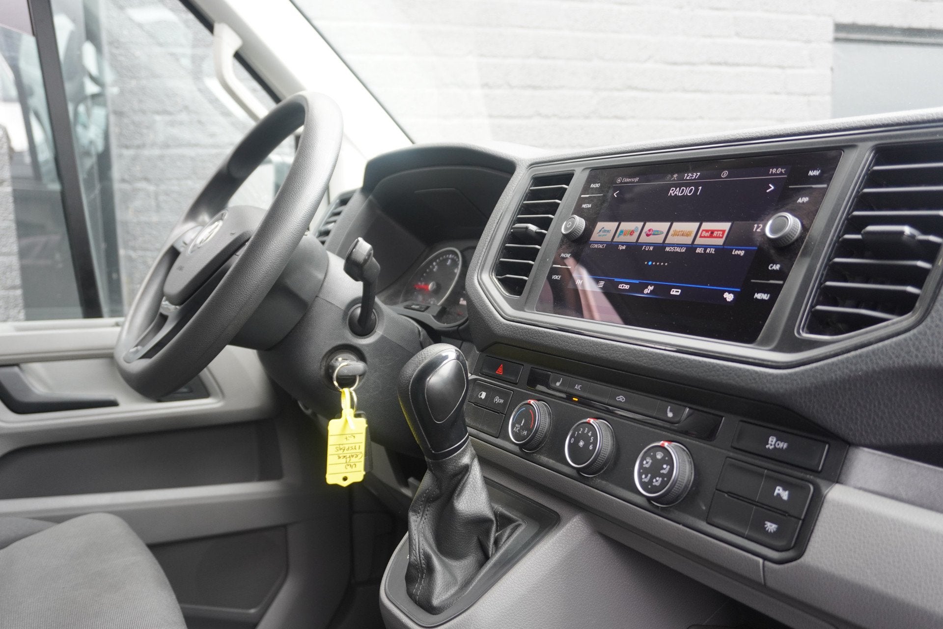 Volkswagen Crafter 2.0 TDI 177PK L3H3 Automaat EURO 6 - Airc, Auto's, Dealer onderhouden, Stof, Gebruikt, 4 cilinders