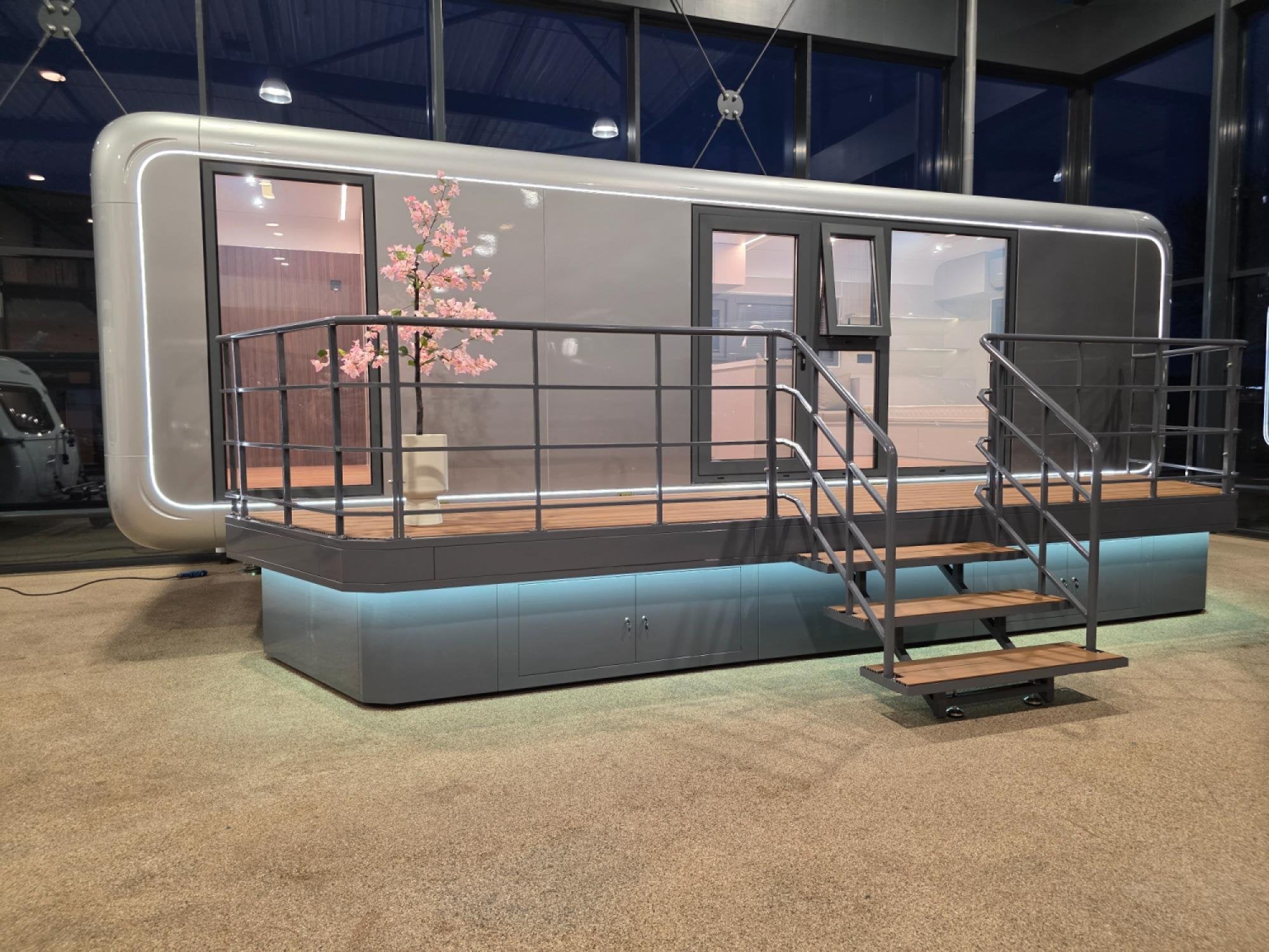 Cube 800 Tiny House Alu chalet op wielen Luxe opties gasloos, Overige merken, Vast bed, Koelkast, Tot en met 2