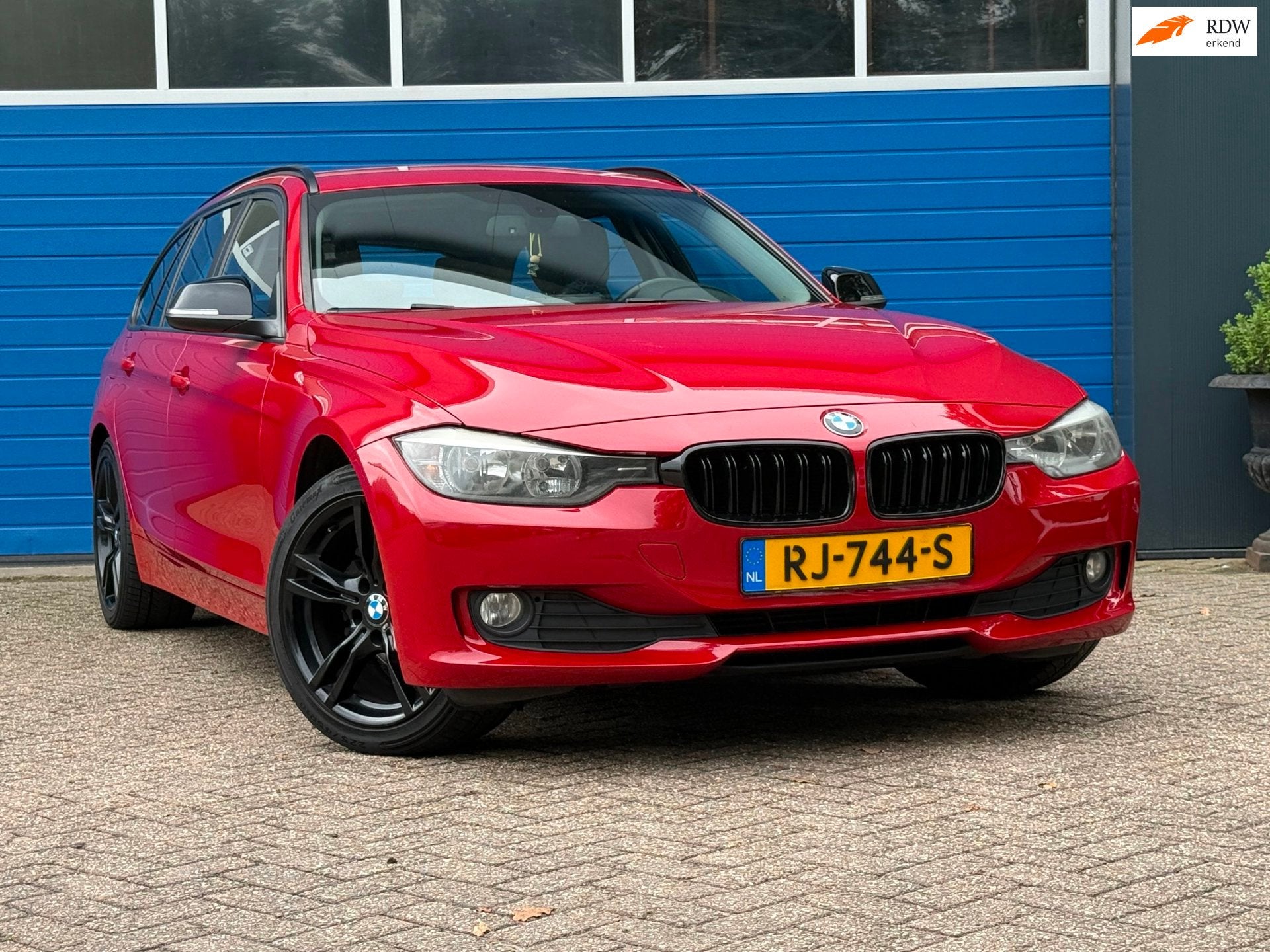 BMW 3-serie Touring 318d High Executive|Leder|Navi., Auto's, Automaat, Zwart, 4 cilinders, Leder