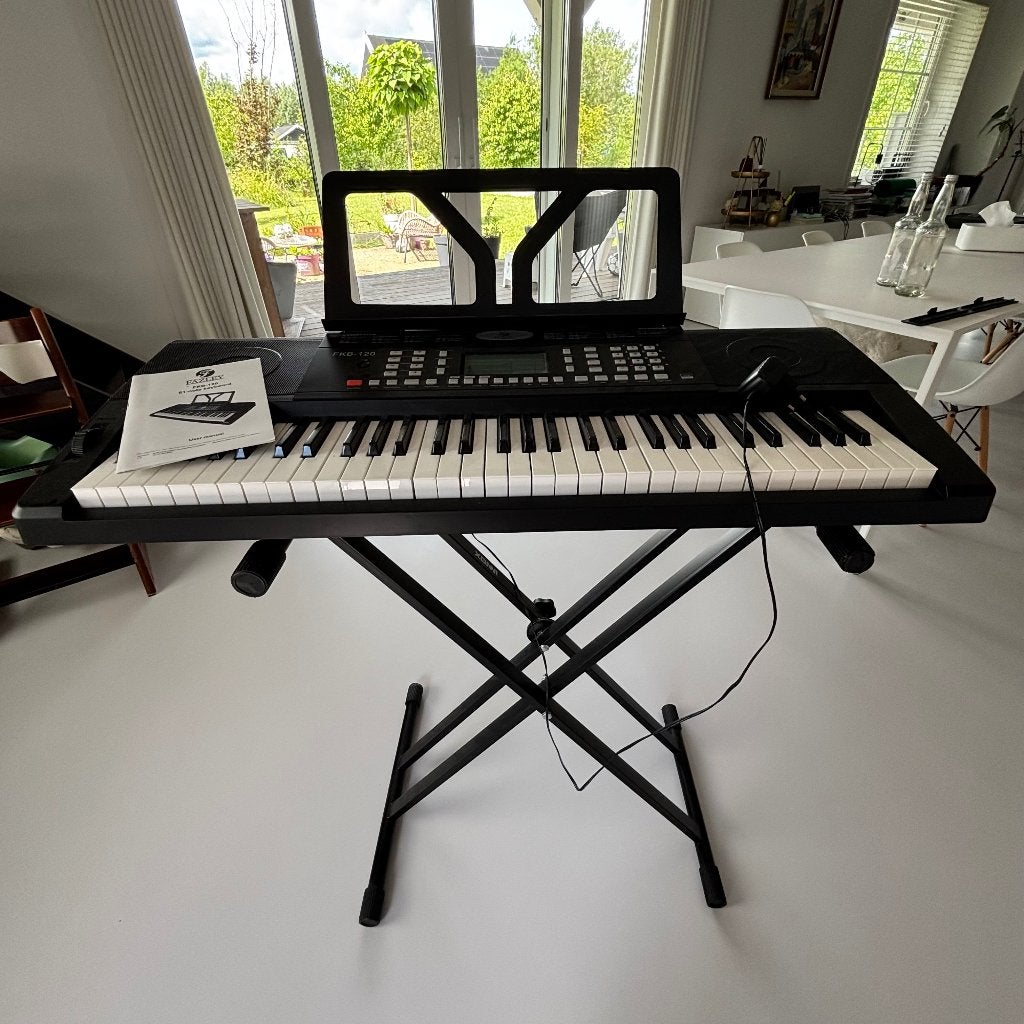Fazley FKB-120 keyboard + standaard – werkend – €75, Met standaard, Ophalen, Overige merken, 61 toetsen